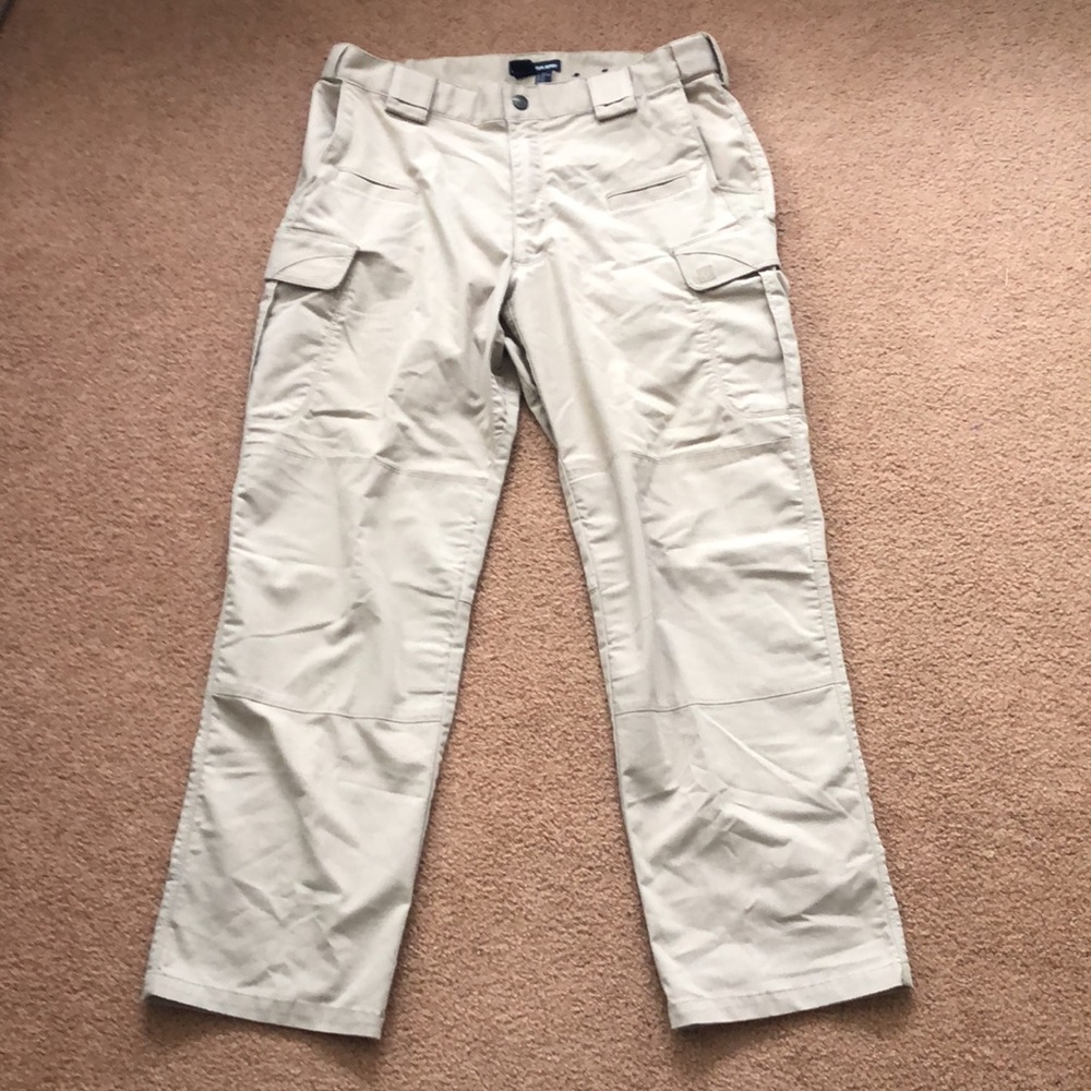 5.11 Men’s Stryke Pants in Khaki EUC